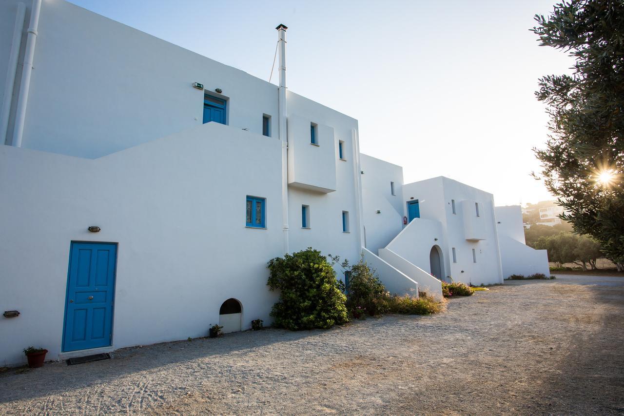 Likio Studios Batsíon Exterior foto